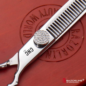 Pk5113ta 61-62hrc स्टेनलेस स्टील सरल पालतू सौंदर्य कैंची पेशेवर कुत्ते और बिल्ली पतला कैंची का उपयोग करना आसान है - Product Image 2