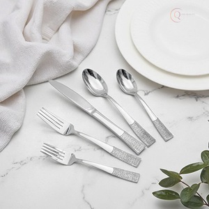 Ensemble de couverts décoratifs pour la table et la mise en scène des fêtes |   Couverts élégants et écologiques en acier inoxydable avec couleurs personnalisées - Product Image 2
