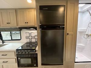 Nueva Autocaravana F-o-r-e-s-t R-i-v-e-r Forester L-e 2851SF 2026, la Mejor Opción Disponible - Product Image 2