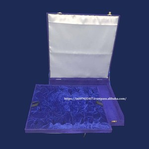 Juego de Ajedrez de mármol al por mayor juegos de mesa de calidad con monedas en blanco y negro caja Veet duradera con embalaje de regalo - Product Image 4