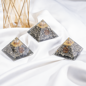 Vente en gros de pyramides de guérison en orgone et pyrite, pierres semi-précieuses pour la méditation et la décoration - Product Image 3