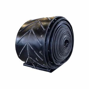 Courroie en caoutchouc Chevron à pente raide Courroie transporteuse sans fin pour sable et gravier - Product Image 1