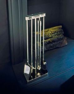 Ensemble d'outils de chauffage en métal de qualité professionnelle, conçu pour un entretien optimal des cheminées nécessitant une utilisation constante. - Product Image 4