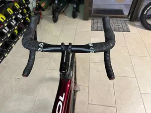 Prêt à être expédié, tout nouveau modèle personnalisé 2025 De Rosa 105 Di2 12 vitesses, garantie plusieurs années - Product Image 3
