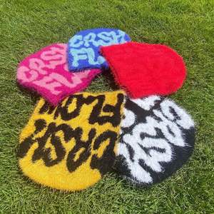 Gorro de invierno de Mohair personalizable de alta calidad, gorro de punto con logotipo de patrón impreso a la moda, gorros de Color sólido MOQ bajo - Product Image 2