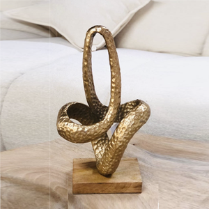 Sculpture de corps humain en aluminium de la meilleure qualité pour centre de table, finition dorée, sculpture en métal avec base de couleur noire - Product Image 4