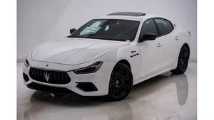 Auto Usado, Ghibli Modena Ultima Q4 AWD 2024, Bajo Kilometraje, Transmisión Automática, Envío Gratis y Listo para Entrega - Product Image 3