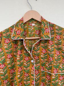 Ropa de dormir con estampado Floral de algodón hecha a mano India elegante traje de noche informal para verano otoño vacaciones mañana caminar desgaste exclusivo - Product Image 2