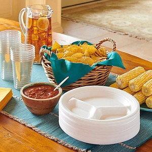 Hefty S'upreme 3-Sección 10 1/4 "Estante de baño de espuma (200 Ct.) Soporte de esponja portátil ecológico impermeable para platos de hoteles - Product Image 5