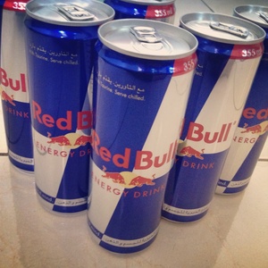 Bebida Energética Red Bull Asequible, Entrega Rápida, Compre Hoy, Bebida Energética de Primera Calidad para el Trabajo, Estudio, Senderismo y Campamento - Product Image 1