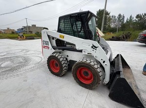 Chargeuse sur pneus Bobcat S160 d'occasion Chargeuse-pelleteuse compacte Garantie 1 an Moteur inclus Pompe à roulement moteur Boîte de vitesses - Product Image 2