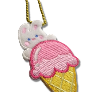 Cadeau souvenir pour enfants anniversaire Double côtés brodé Patch porte-clés - Product Image 2