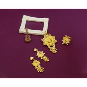 Plaqué or de qualité supérieure tendance dames fleur pendentif collier avec boucles d'oreilles bijoux de mode pour les femmes cadeau de mariage fête - Product Image 1