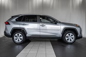 Toyota RAV4 LE AWD 2024 USADO, Volante a la Izquierda/Derecha - Product Image 3