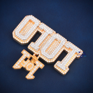 Colgante LOLO de diamante de corte brillante redondo de moissanita Hip Hop de Plata de Ley 925 único y elegante con claridad VVS para hombres - Product Image 3