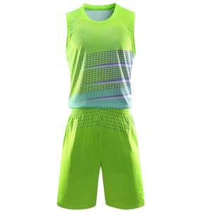 Ensemble maillot et short de basket-ball personnalisés, uniformes d'équipe, vêtements de sport athlétiques confortables respirants imprimés par sublimation, vente en gros - Product Image 5