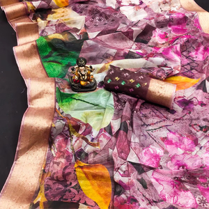 Sarees de Seda Artística Tradicionales Clásicos de la Mejor Calidad, Dhwaja Export, Estampado Digital Formal Tishu, Suaves y Brillantes, de Secado Rápido, Listos para Usar en Gujarat - Product Image 1