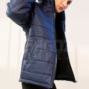 เสื้อแจ็คเก็ตพัฟเฟอร์ผู้หญิงสำหรับฤดูหนาว คุณภาพสูง ระบายอากาศได้ดี  โลโก้ด้านหน้าแบบถัก  ขายดีอันดับต้นๆ  รับผลิตตามแบบ OEM  ขายส่ง - Product Image 3