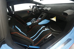 Lamborghini Huracan STO 2023 certifiée propre et utilisée de manière équitable - Product Image 2