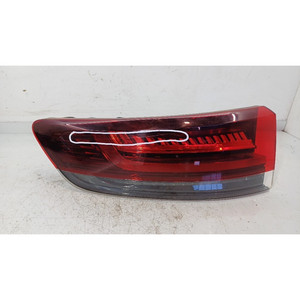 ไฟท้ายด้านหลังซ้ายเรโนลต์ เมแกน IV แกรนด์ทัวร์ 265558565R K9K876 (16>) - Product Image 1