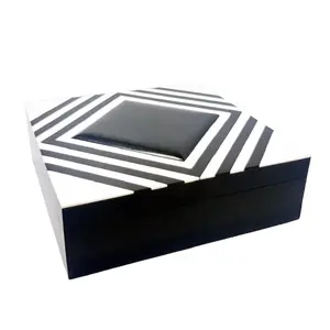 शीर्ष गुणवत्ता चौकोर आकार राल अनुकूलित रंग और डिजाइन आभूषण बॉक्स सहायक उपकरण बॉक्स दुकानों में और उपहार देने के लिए आइटम का उपयोग करें