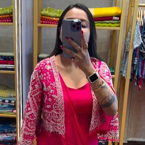 Último diseñador Banarasi seda suave Saree blusa cosida pieza aspecto rico indio pakistaní mujeres fiesta desgaste precio al por mayor - Product Image 1