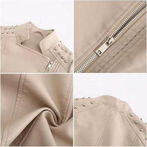 Venta al por mayor de las mujeres de remache tachonado de cuero de imitación de la motocicleta Chaqueta corta de moda Punk Streetwear abrigo OEM - Product Image 4