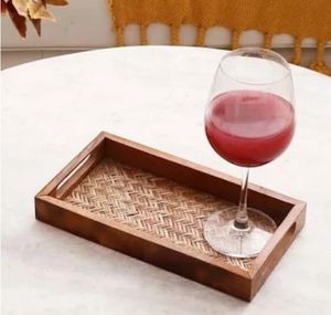 Plateau rectangulaire en bois d'acacia fabriqué à la main en bois avec poignées Plateau de service décoratif pour table de petit déjeuner décoratif - Product Image 2