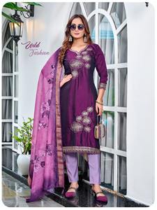 Traje de Seda Rangoli de Diseñador con Interior y Dupatta Digital, Ropa Étnica Multiusos para Fiestas, Bodas y Uso Casual - Product Image 4