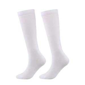 Calcetines Deportivos Antiolor de Material Nuevo 2025, Calcetines de Compresión hasta la Rodilla con Logotipo Jacquard, Calcetines de Compresión hasta la Rodilla de Punto de Cobre - Product Image 3