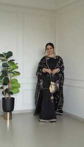 Ensemble Salwar Kameez 3 pièces pour femmes, ethnique indien pakistanais, pour les fêtes, Punjabi, couture disponible, vente en gros - Product Image 3