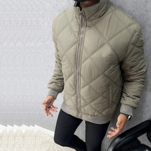 แจ็กเก็ตขนเป็ดบุด้วยเพชรสำหรับผู้ชายเสื้อโค้ทขนสีคอตั้งปรับแต่งสีได้สำหรับฤดูหนาว - Product Image 4