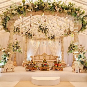 Mandap Dorado Tallado para Bodas Indias, Mandap Dorado para Ceremonias Hindúes, Mandap Real Tallado en Fibra para Grandes Eventos - Product Image 6