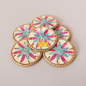 Almohadilla de aislamiento tejida a mano personalizada, Mantel Individual, decoración de cocina, empalme de ratán Natural, carcasa colorida, alfombrilla para taza de té y café de resina - Product Image 5