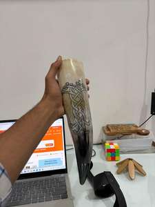 แก้วน้ำวัวกระทิงธรรมชาติแบบไวกิ้ง พร้อมฐานไม้ ขัดเงา กันน้ำ ทนทาน เป็นมิตรกับสิ่งแวดล้อม ทำด้วยมือ ของขวัญแทนใจสำหรับธุรกิจ - Product Image 4