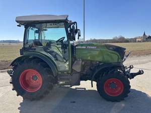 Fendt 211 Vario F (Gen3) tracteur 4WD machines agricoles boîte de vitesses essentielle pompe moteur moteur pour tracteurs d'occasion Production - Product Image 5