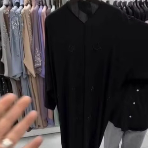 เสื้อผ้ามุสลิมแบบดั้งเดิมของผู้หญิงสไตล์มุสลิมปักด้วยมือสไตล์อาบายาพร้อมเครื่องประดับดูไบ - Product Image 1