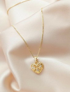 จี้ดอกไม้สีทองกลีบดอกไม้เปิดโล่งที่ละเอียดอ่อนพร้อมคริสตัลดีไซน์เรียบง่ายและเก๋ไก๋เพื่อความสง่างามและเสน่ห์ในชีวิตประจำวันได้อย่างง่ายดาย - Product Image 4