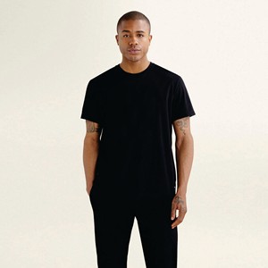 Camiseta blanca en blanco OEM: ajuste relajado, algodón suave, unisex, alta calidad con etiquetas personalizadas - Product Image 1