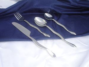 Serveur de salade de fantaisie de luxe moderne Vantage de conception unique de qualité supérieure chaude pour la décoration de la maison de mariages et l'utilisation de fêtes d'ustensiles de cuisine - Product Image 4