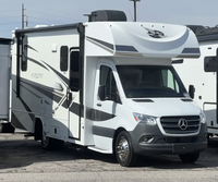 Camping-car de luxe d'occasion Jayco MELBOURNE 24L 2024 - Classe voyage - 4-6 personnes - Livraison mondiale