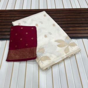 Sari en soie pure Dola lourde avec bordure en zari à effet satiné, entièrement orné de zari, tissage de butti, contraste avec le chemisier - Product Image 2