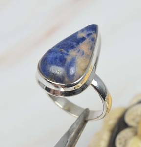 Elegante Anillo Unisex de Plata de Ley 925 con Piedra Preciosa de Sodalita Azul Natural, Joyería Hecha a Mano con Engaste de Bisel en Forma de Pera para Fiesta - Product Image 1