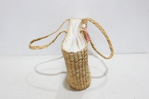 Paniers en jonc de mer faits à la main, jacinthe d'eau vietnamienne tissée, sac à main et sacs artisanaux en paille - Product Image 4