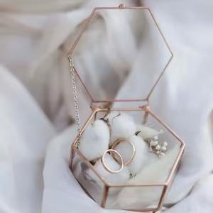 Boîte à bijoux en verre de forme cœur, nouveau design exclusif, plaquée or, en métal et en fer, pour ranger les bagues et les boucles d'oreilles - Product Image 6