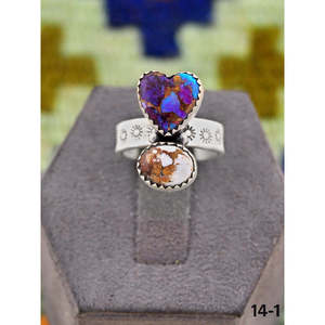 Bague ajustable de style sud-ouest, faite à la main, avec dahlia violet, cheval sauvage et opale magnésite sertie clos, idéale pour un cadeau - Product Image 3