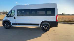 Usado/Nuevo 2026 RAM ProMaster 2500 Furgoneta con Ventanas LHD Diésel Automática 4x2 Motor Yuchai 11-20 Asientos EURO 5 - Product Image 4
