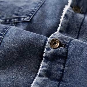 High Quality <b>Men</b> Fashionable Winter <b>Denim</b> <b>Jacket</b> Wholesale Price Outerwear <b>Denim</b> <b>Jackets</b> Customized - Product Image 5