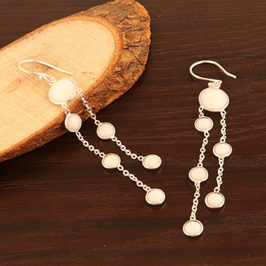 Boucles d'oreilles mode personnalisées pour femmes forme ronde agate blanche lustre design boucles d'oreilles argent plaqué goutte boucle d'oreille lunette - Product Image 3