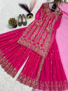 Nouveau Superbe Ensemble de Création Tendance Top et Lehenga en Faux Georgette Brodé avec Dupatta Assorti Style Bollywood pour Fête - Product Image 5